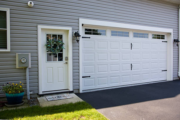 24/7 Emergency Garage Door Panel Replacement experts in Citronelle, AL